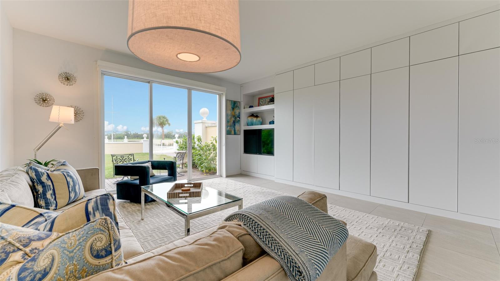 51 Macewen Dr #5 Property Photo 6