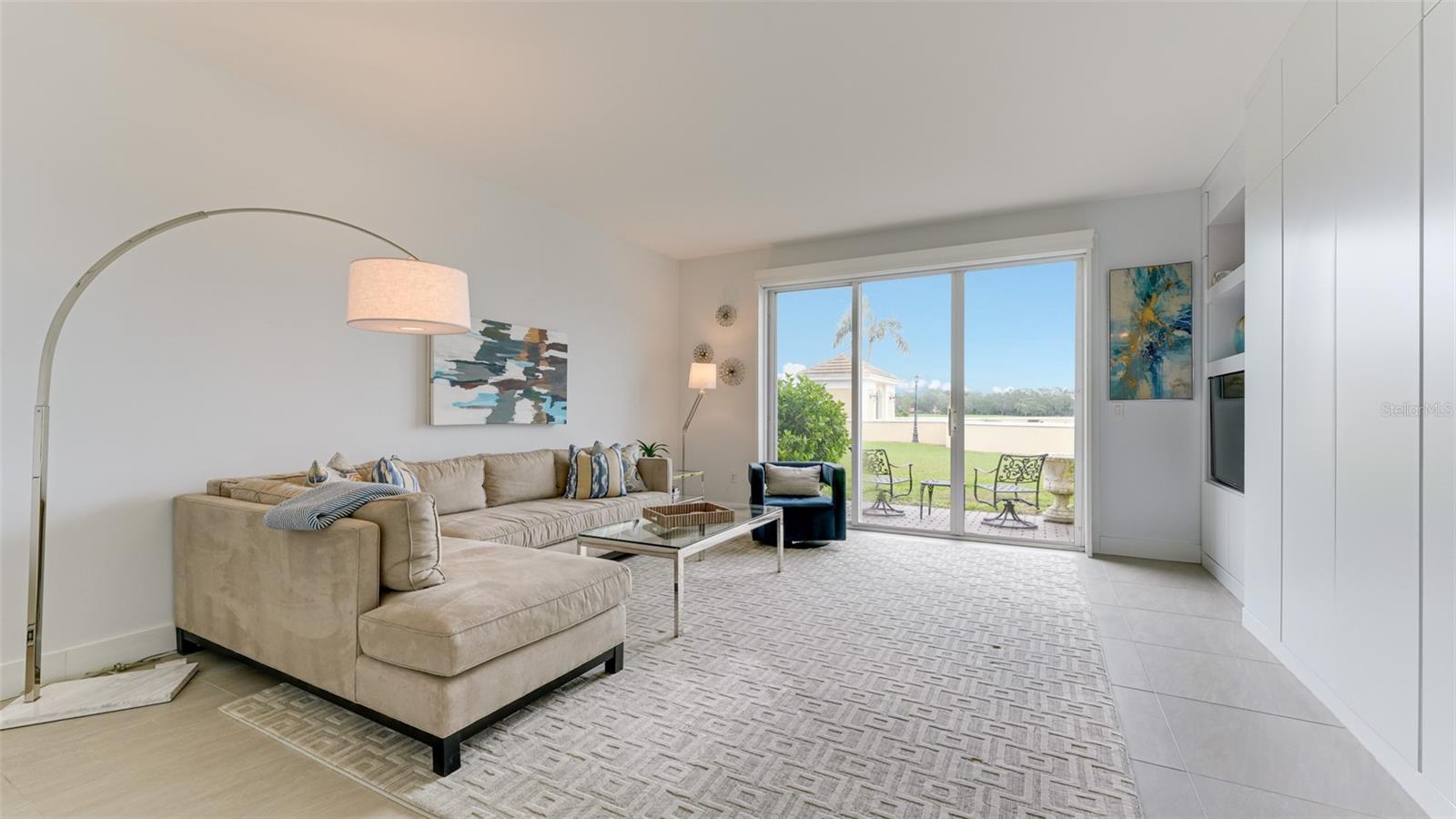 51 Macewen Dr #5 Property Photo 8