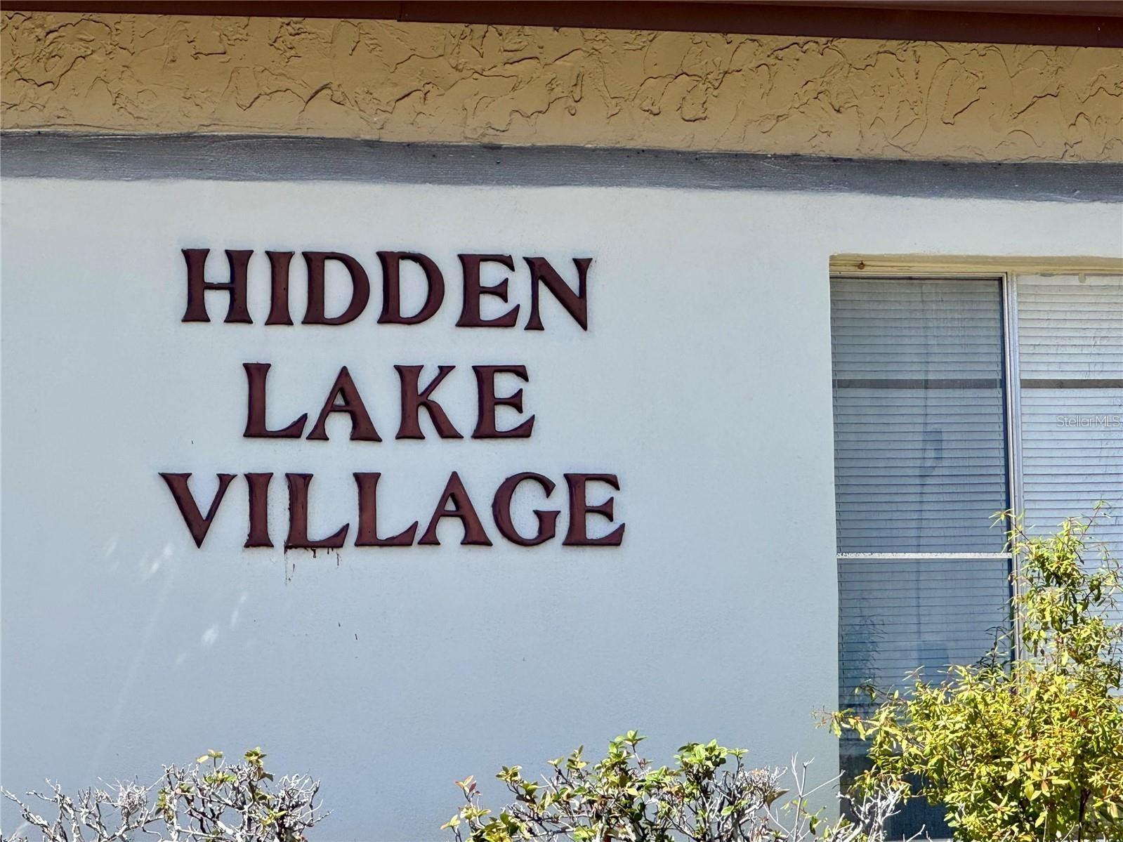 2632 Hidden Lake Dr N #e Property Photo 30