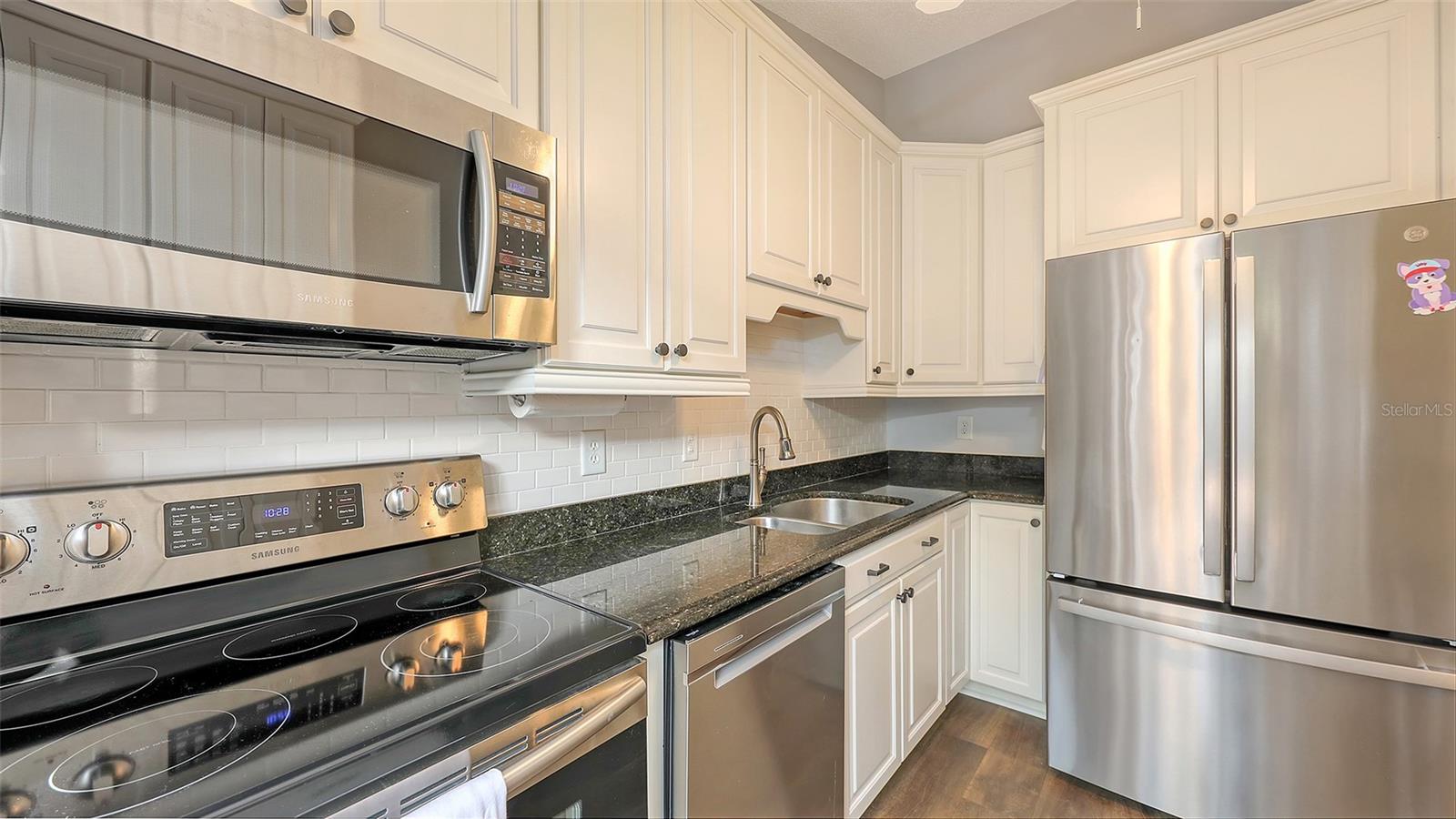 4423 Park Lake Ter N Property Photo 6