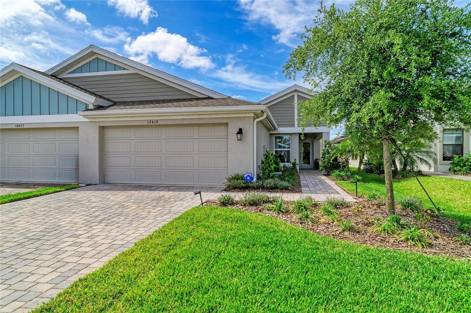 12419 Oak Hill Way Property Photo 1