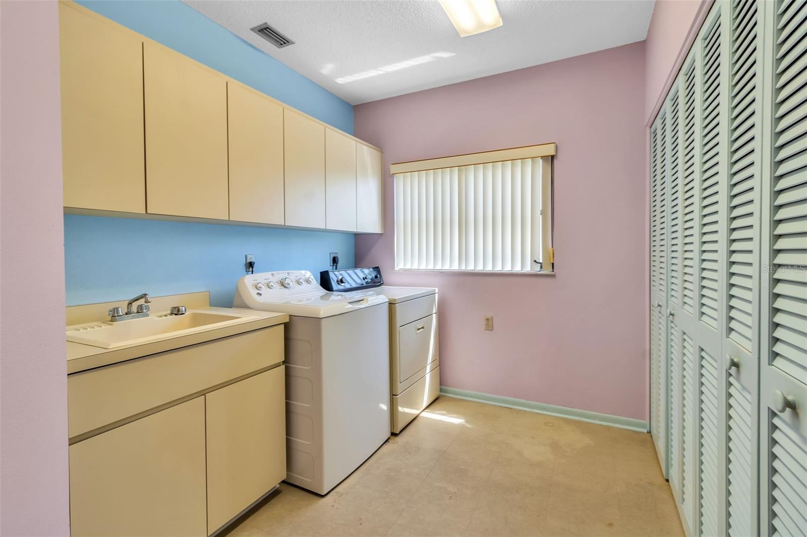 1732 Pine Harrier Cir Property Photo 40
