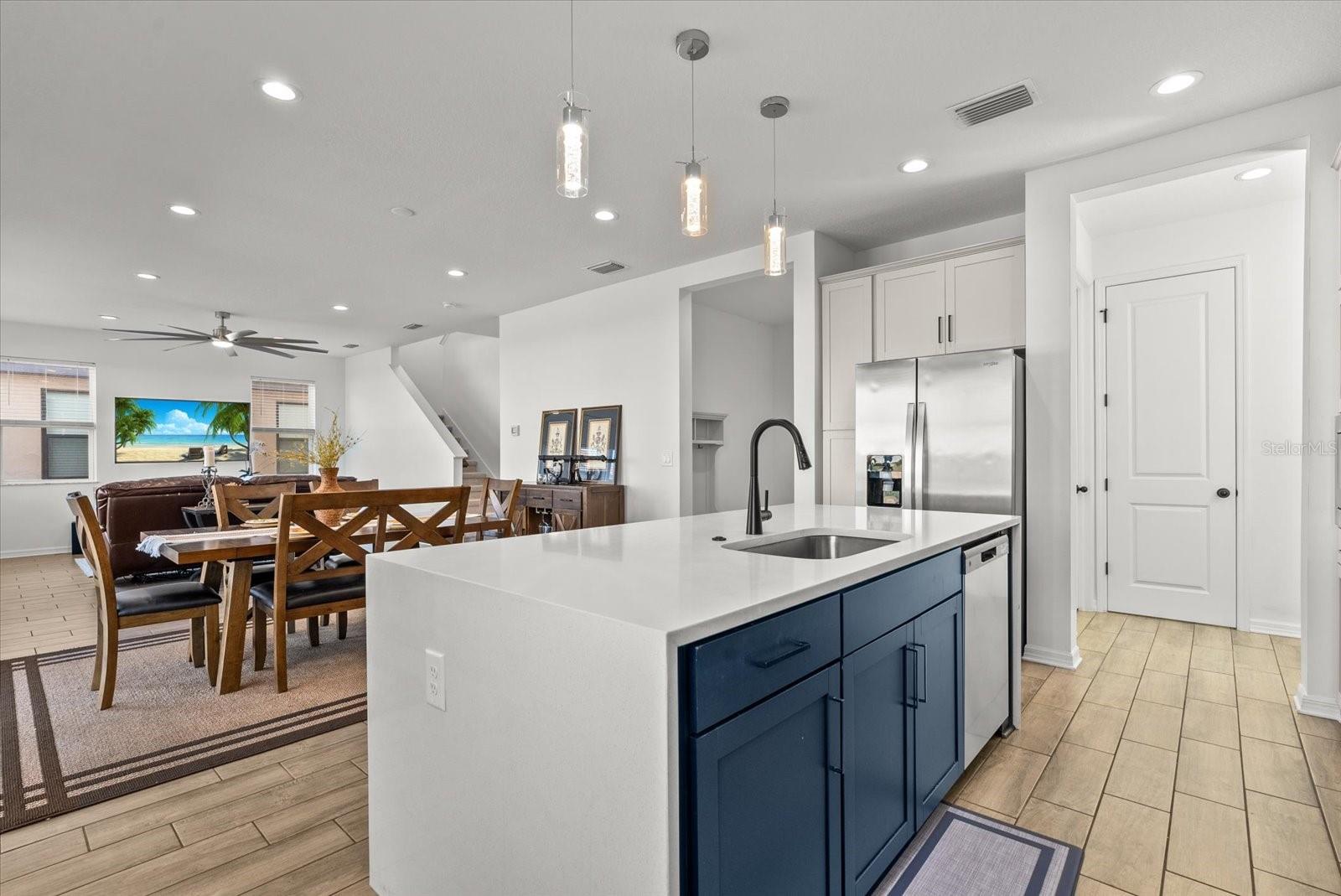 8330 Abalone Loop Property Photo 6