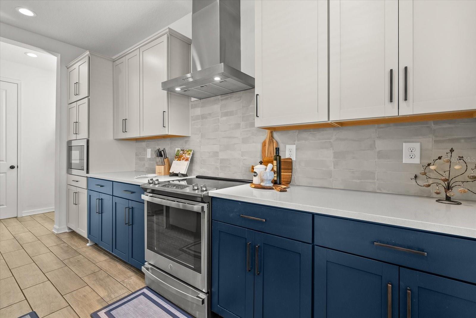 8330 Abalone Loop Property Photo 8
