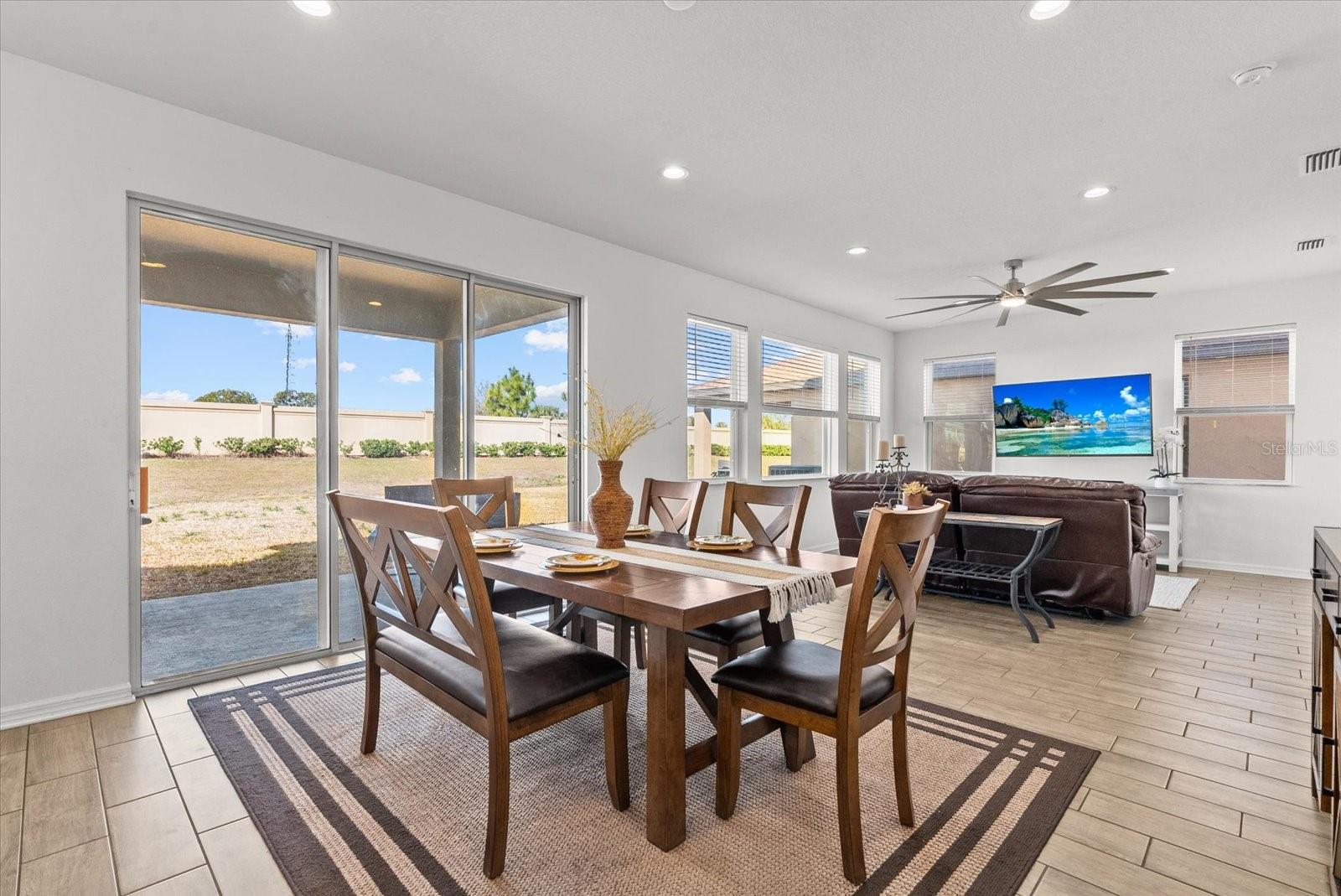 8330 Abalone Loop Property Photo 11