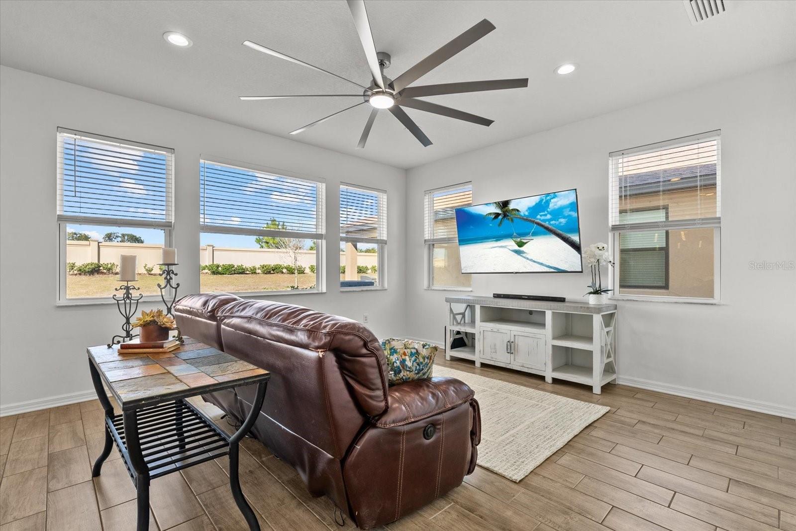 8330 Abalone Loop Property Photo 14