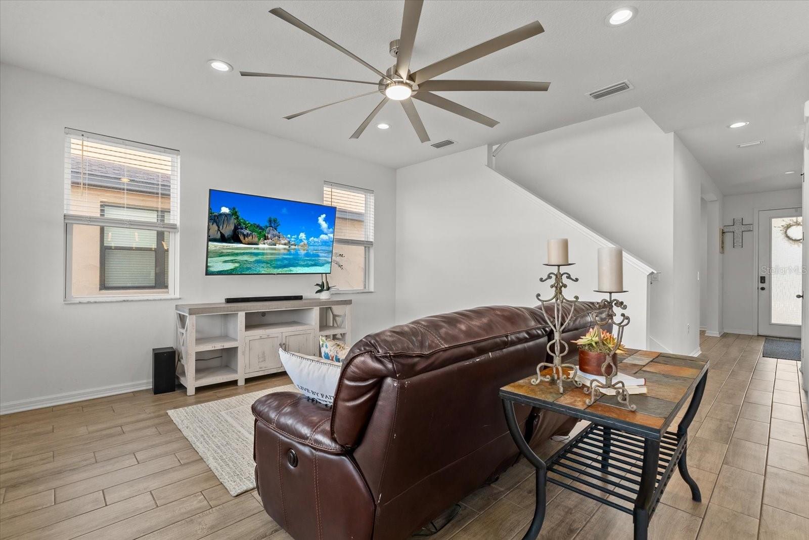 8330 Abalone Loop Property Photo 15