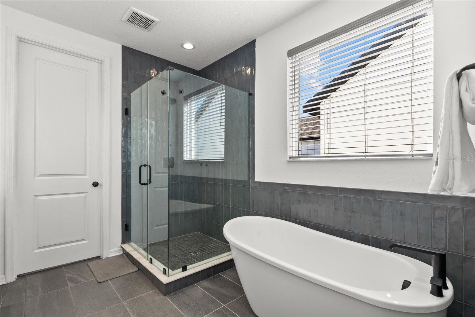 8330 Abalone Loop Property Photo 27