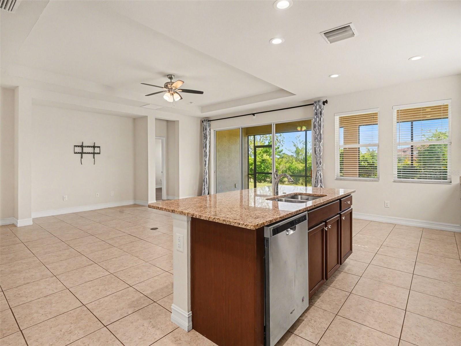 4429 Conchfish Ln Property Photo 4