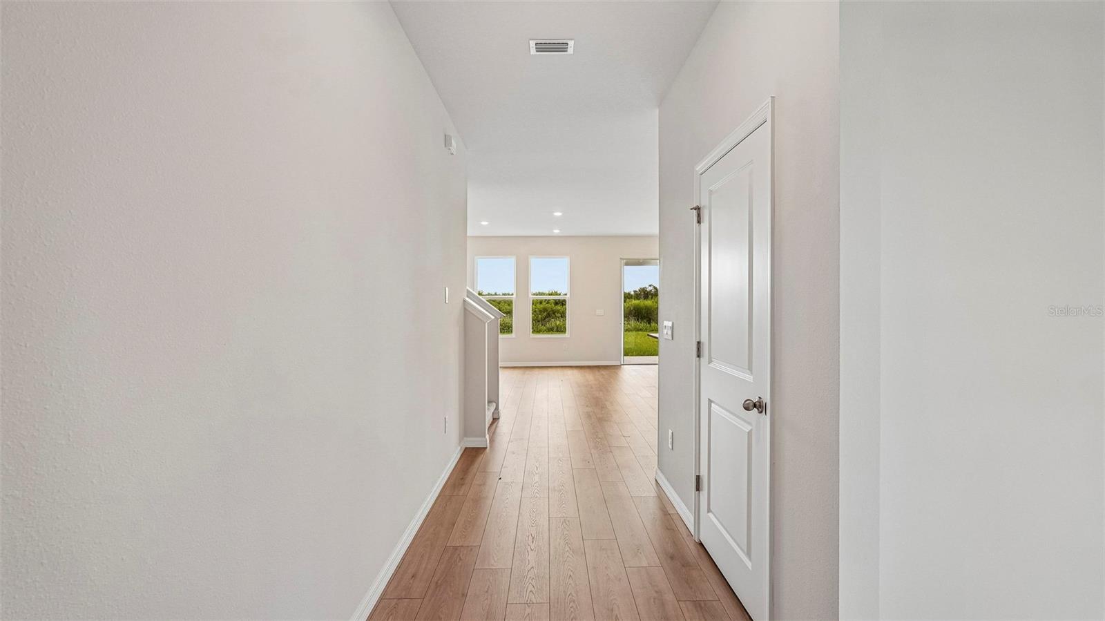 17143 James Trl Property Photo 2