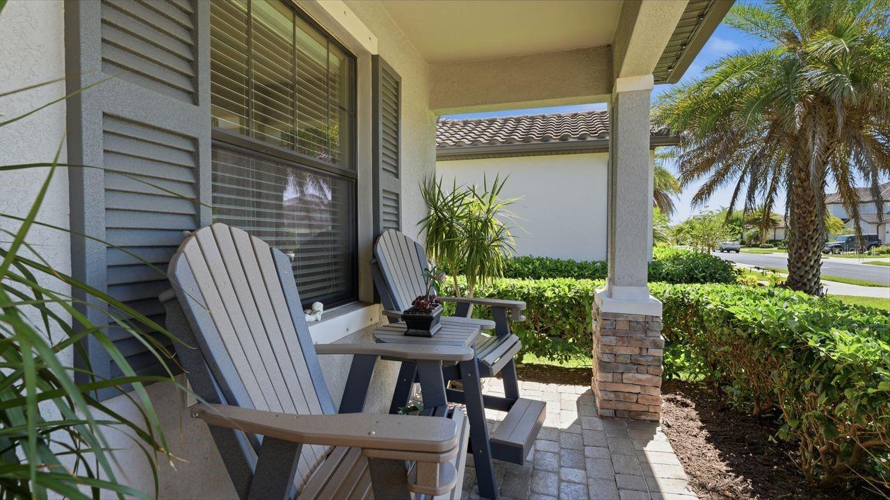17007 Blue Ridge Pl Property Photo 4