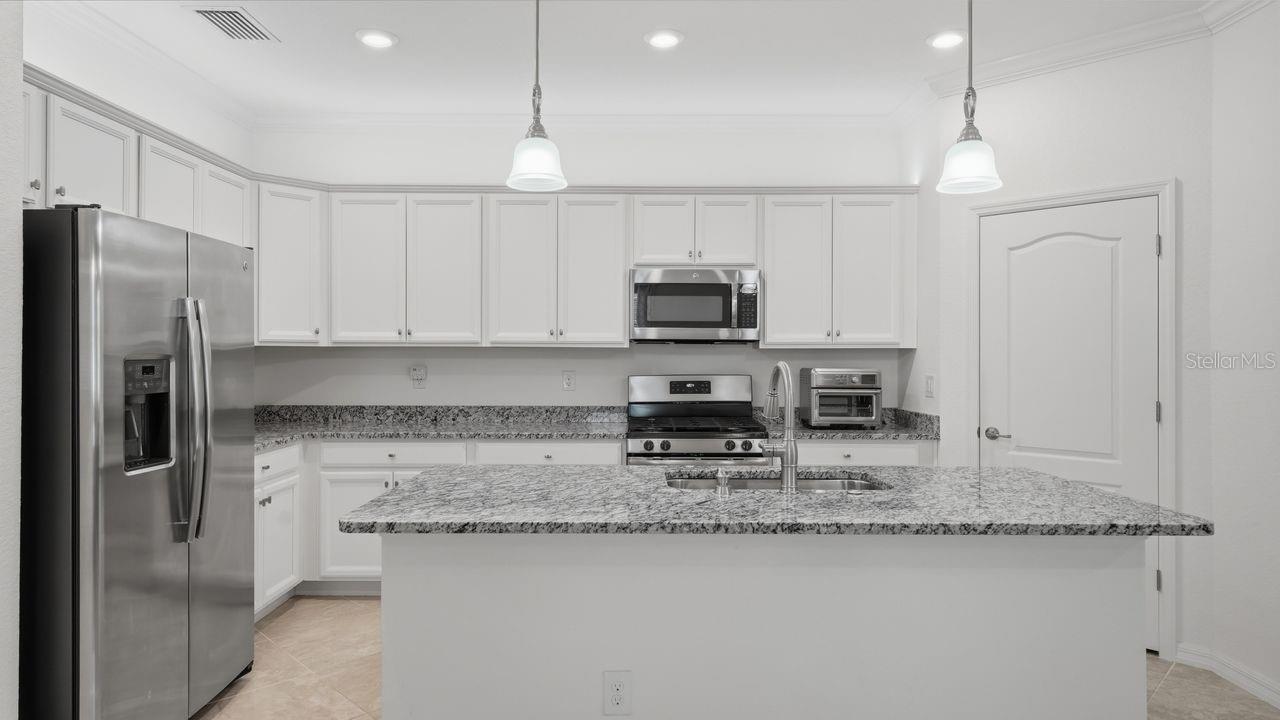 17007 Blue Ridge Pl Property Photo 10