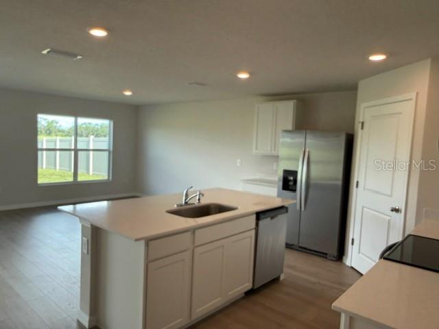 12423 Hopscotch Ave Property Photo 2