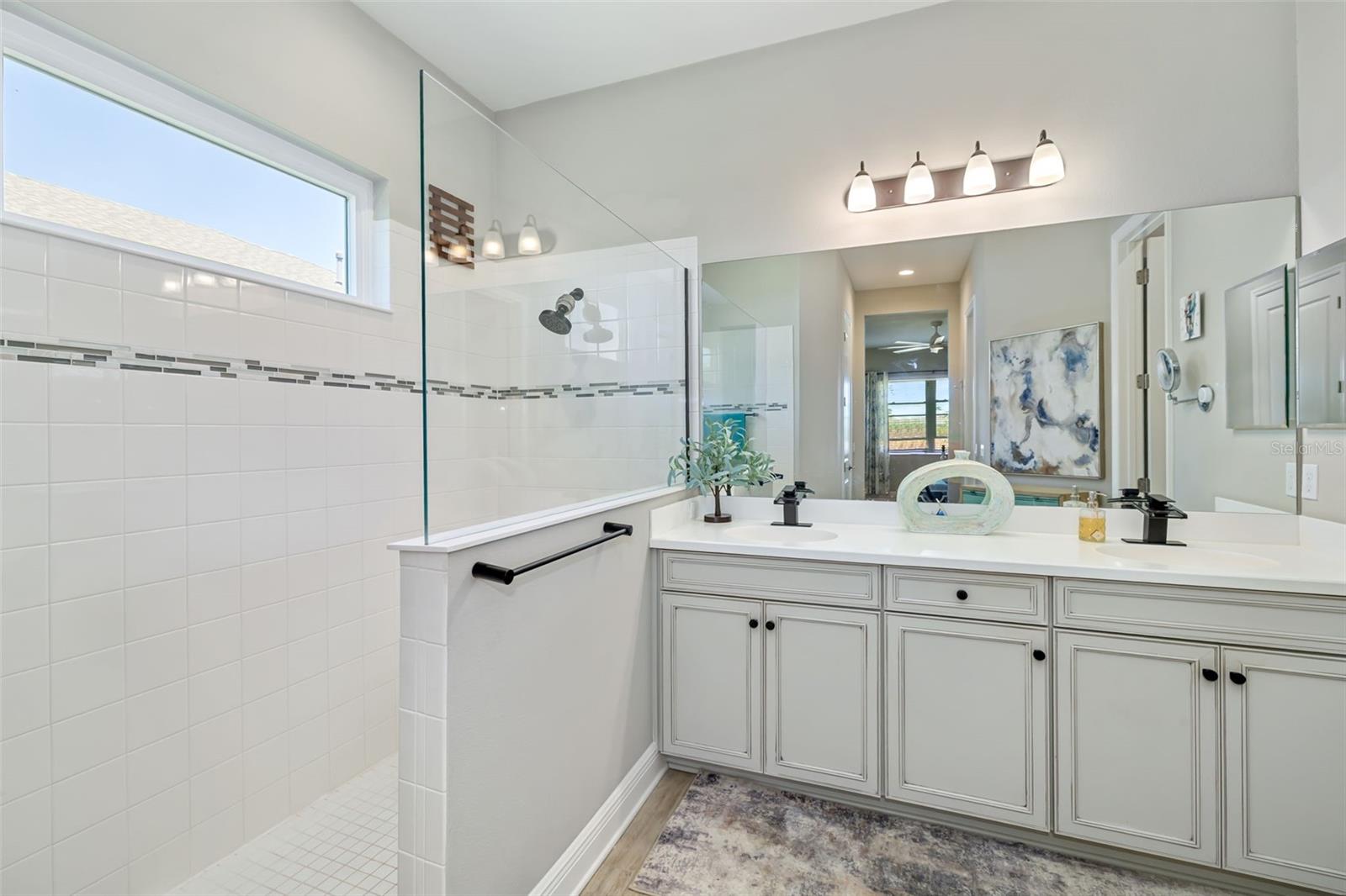 13638 Old Creek Ct Property Photo 29