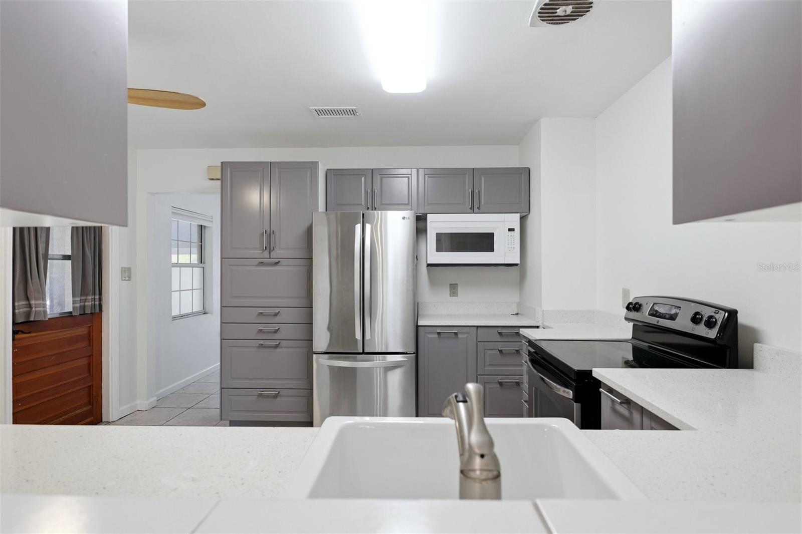4003 Booth Pl Property Photo 6