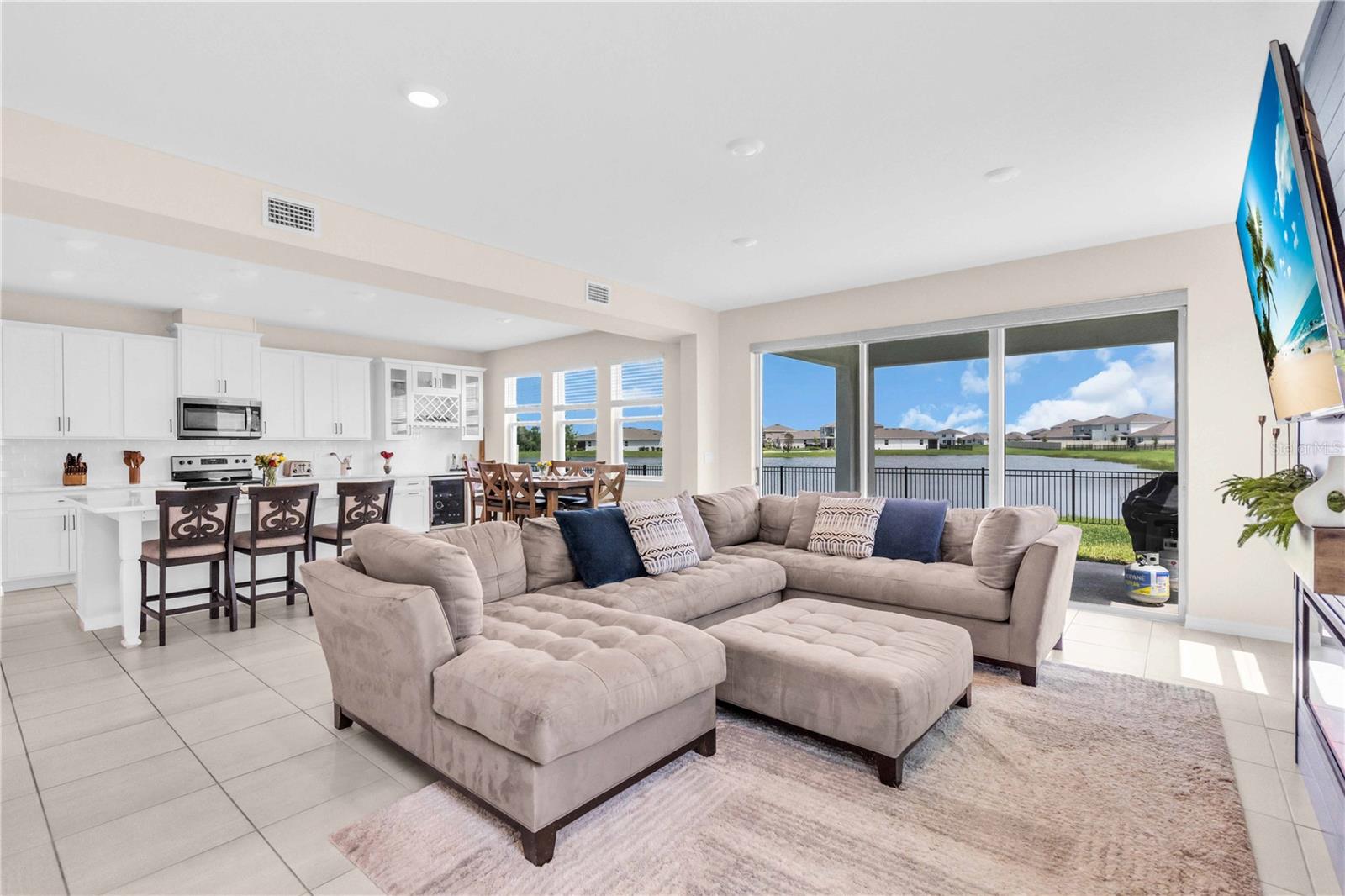 18015 Fattoria Terrace Property Photo 5