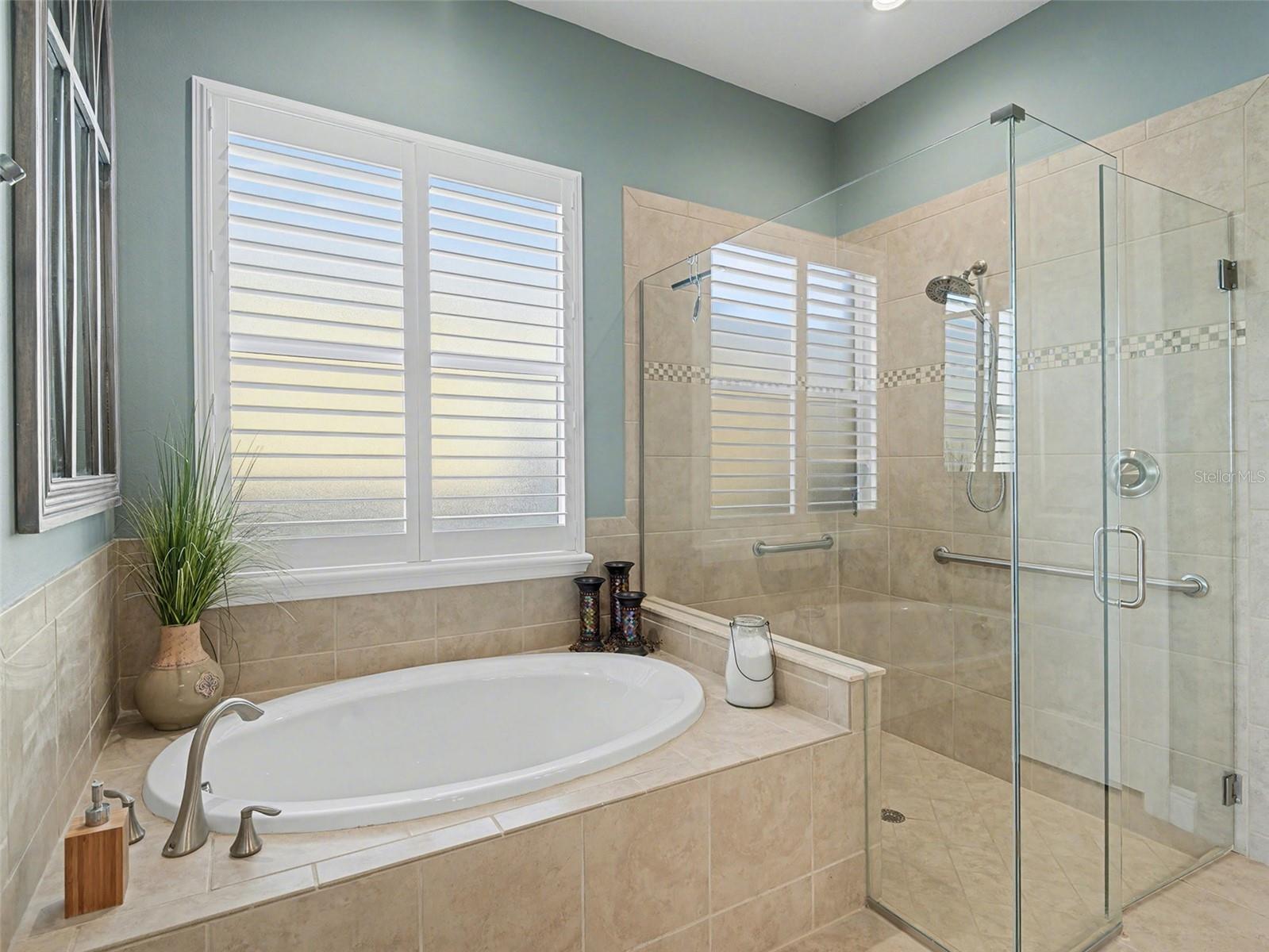 1018 Overlook Ct Property Photo 14