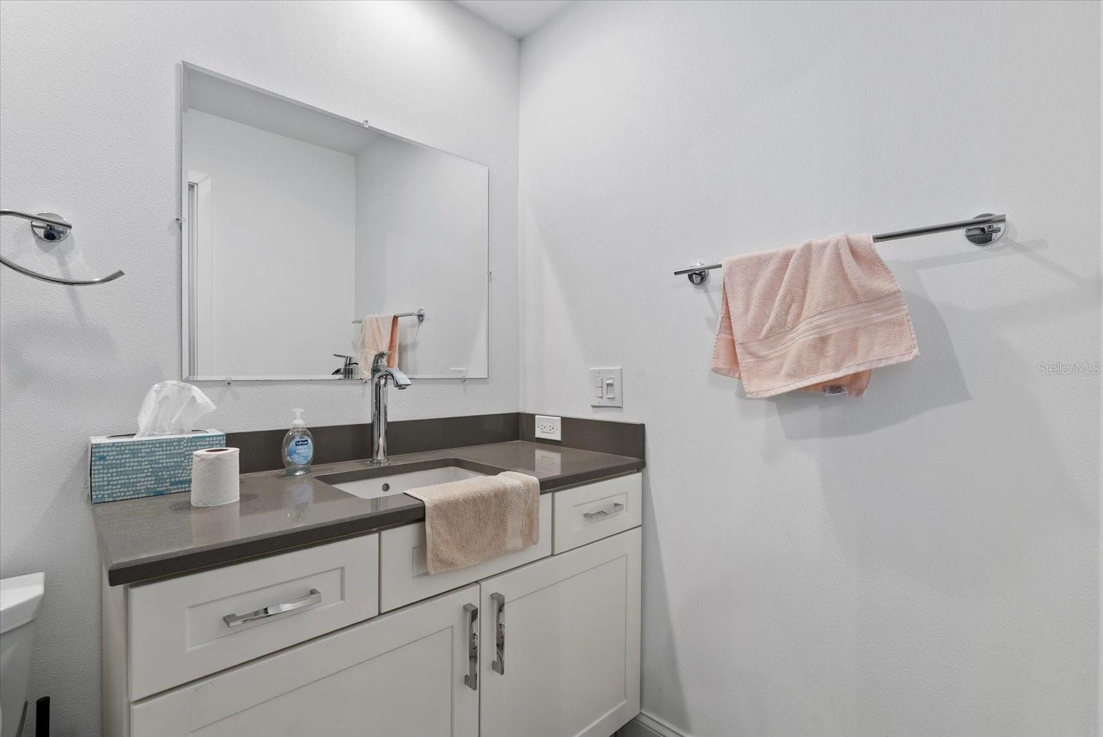847 Freeling Dr Property Photo 20