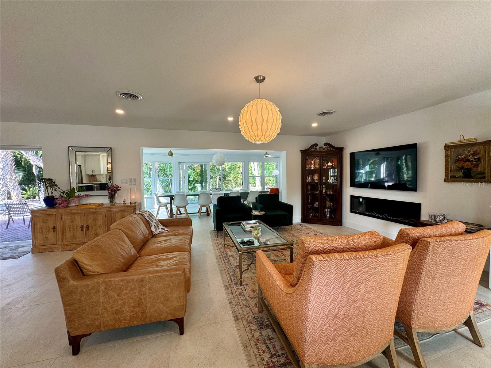 7372 Melaleuca Way Property Photo 8