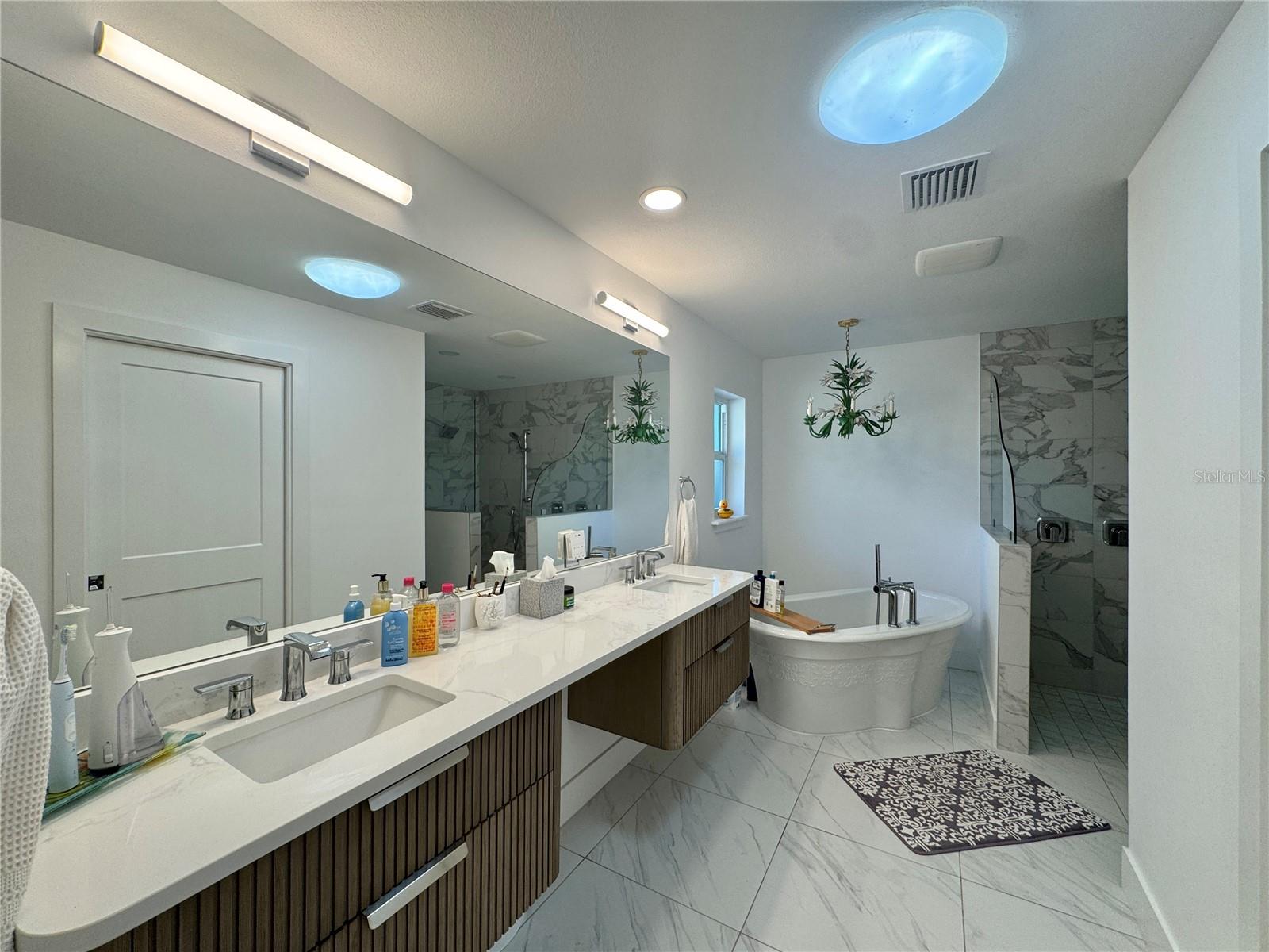 7372 Melaleuca Way Property Photo 15