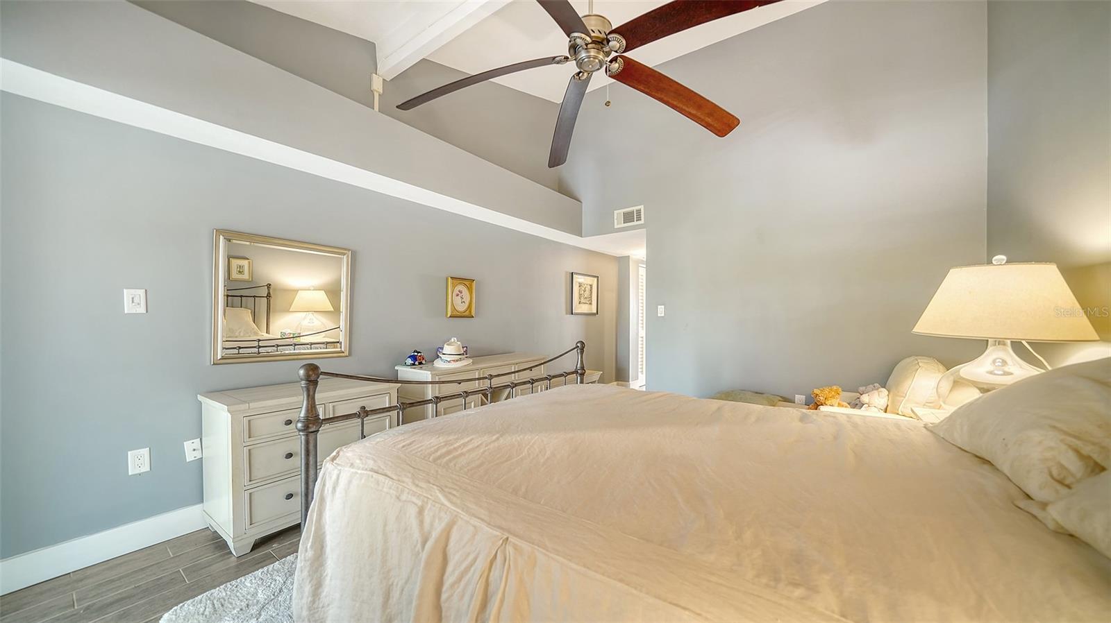 1601 Pelican Point Dr #ha212 Property Photo 17