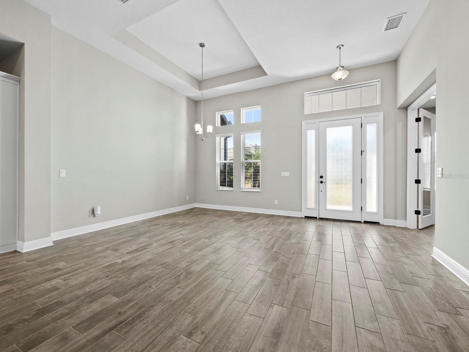 6129 Lungo Lago Dr Property Photo 7