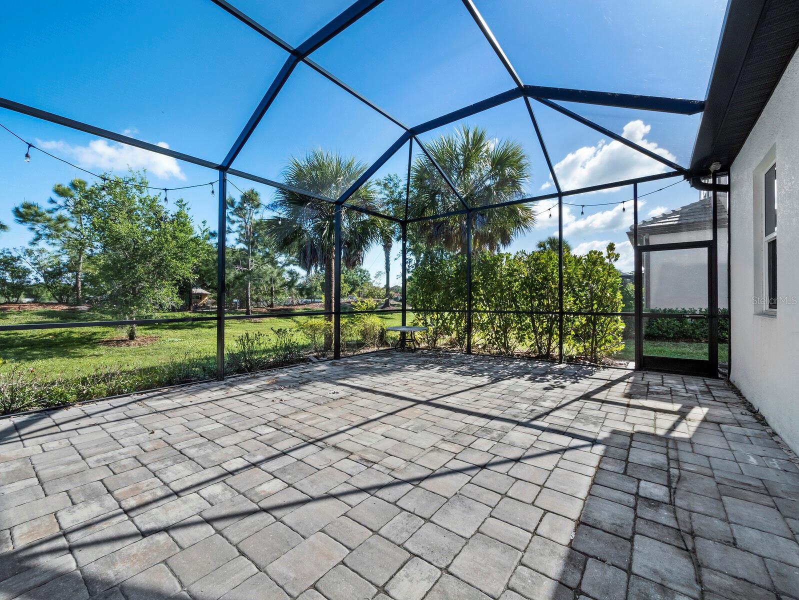 6129 Lungo Lago Dr Property Photo 18