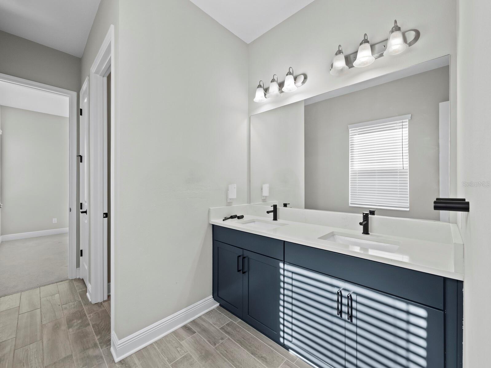 6129 Lungo Lago Dr Property Photo 26