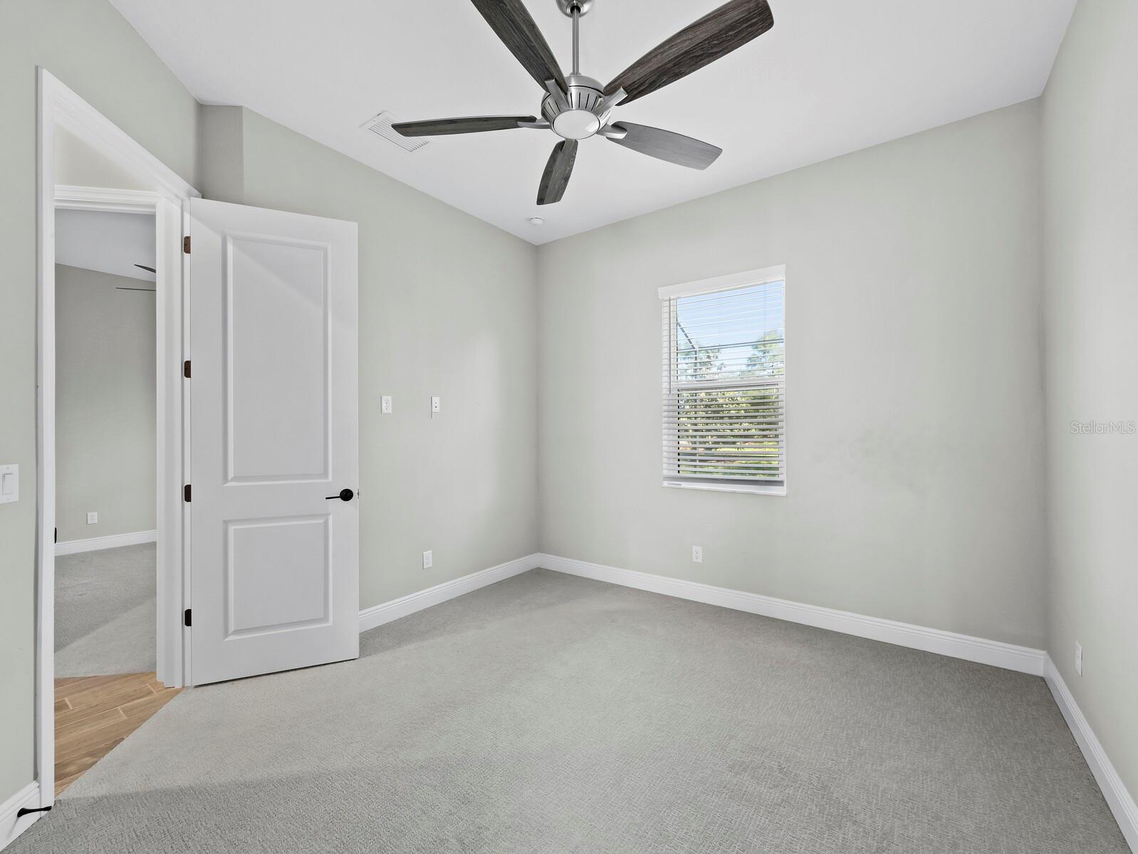 6129 Lungo Lago Dr Property Photo 27