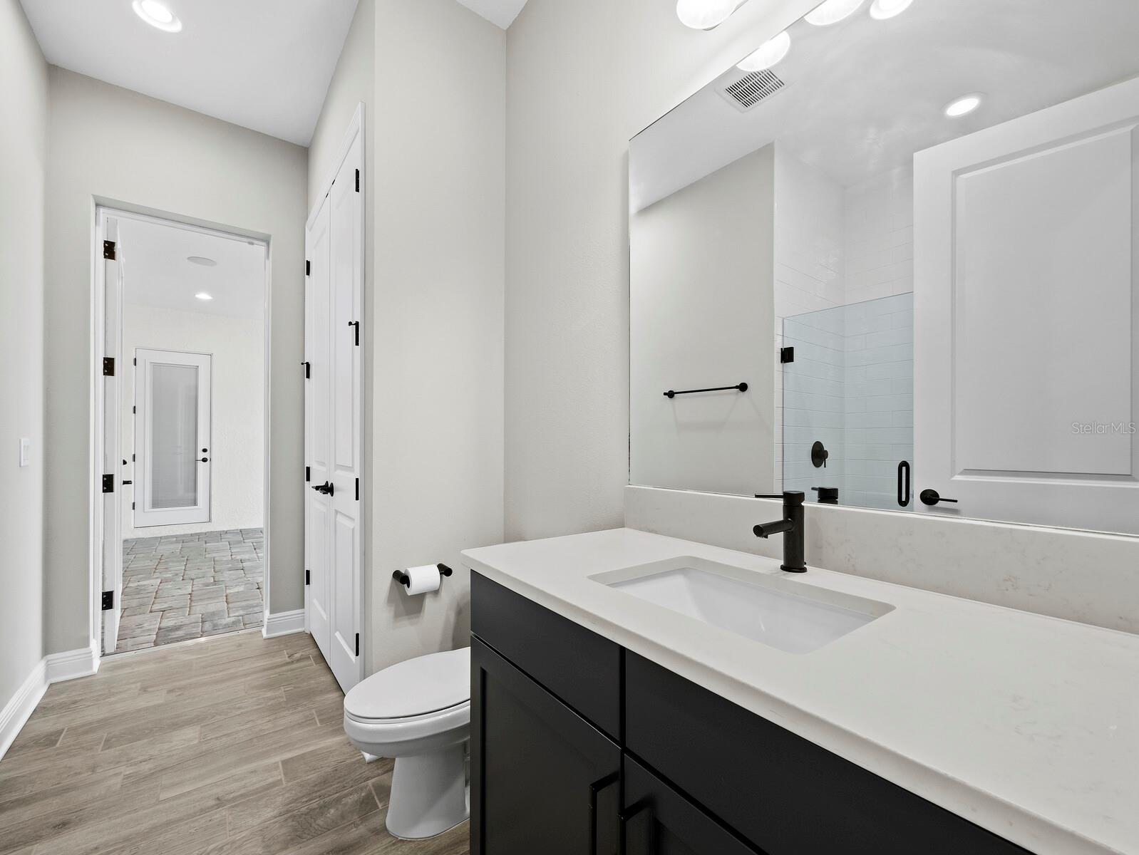 6129 Lungo Lago Dr Property Photo 29