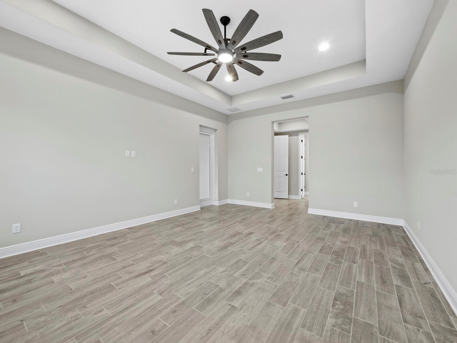 6129 Lungo Lago Dr Property Photo 32