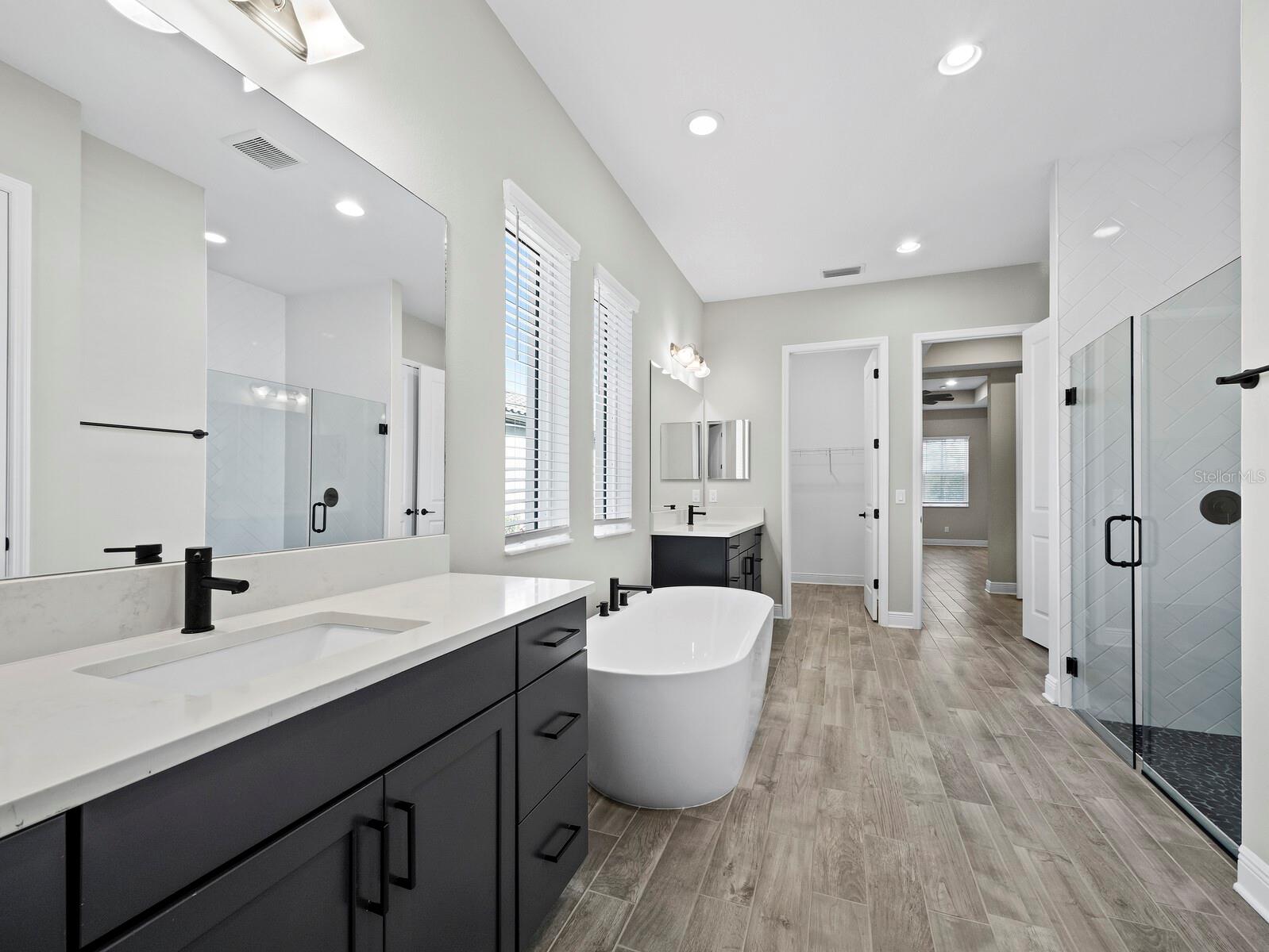 6129 Lungo Lago Dr Property Photo 36