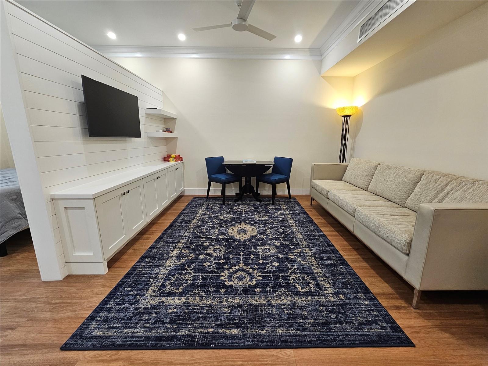 51 Mac Ewen Dr #14 Property Photo 3