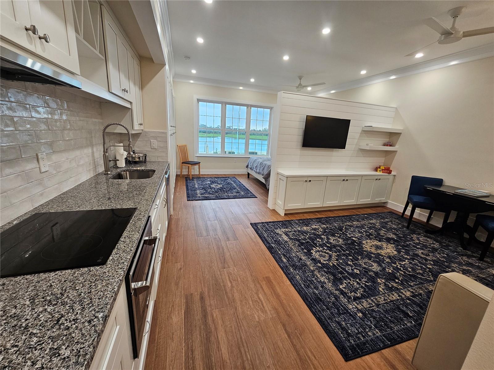 51 Mac Ewen Dr #14 Property Photo 8