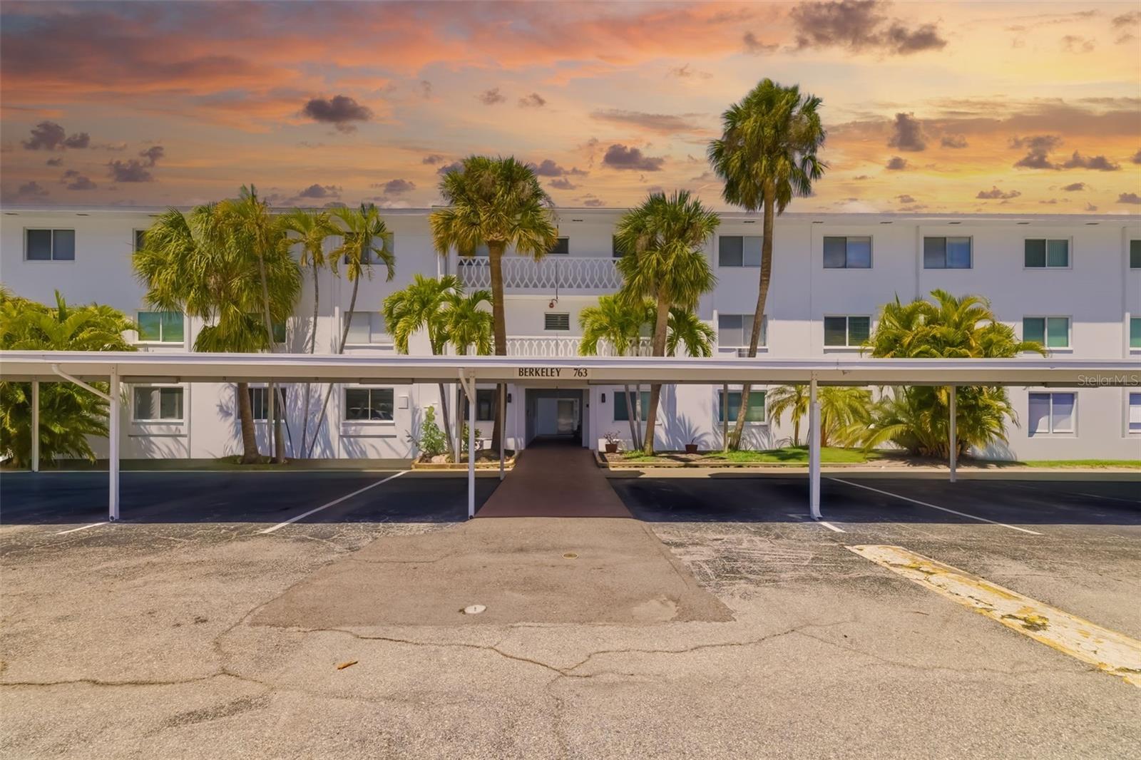763 John Ringling Blvd #22 Property Photo 2