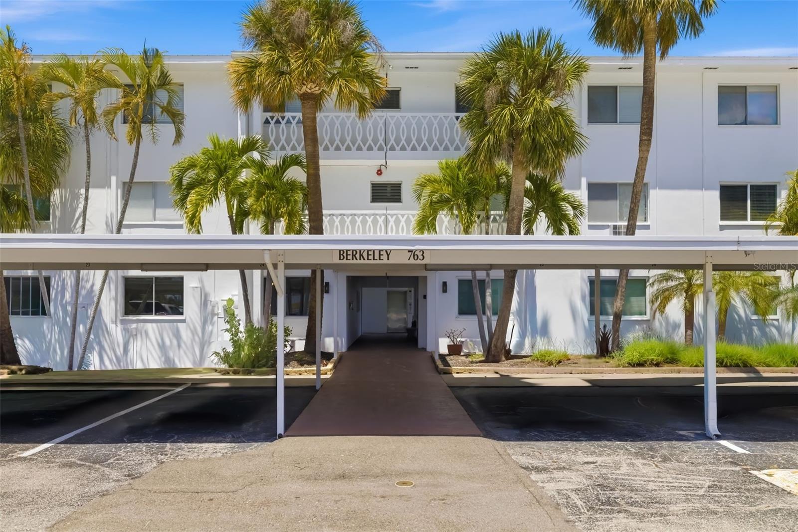 763 John Ringling Blvd #22 Property Photo 3