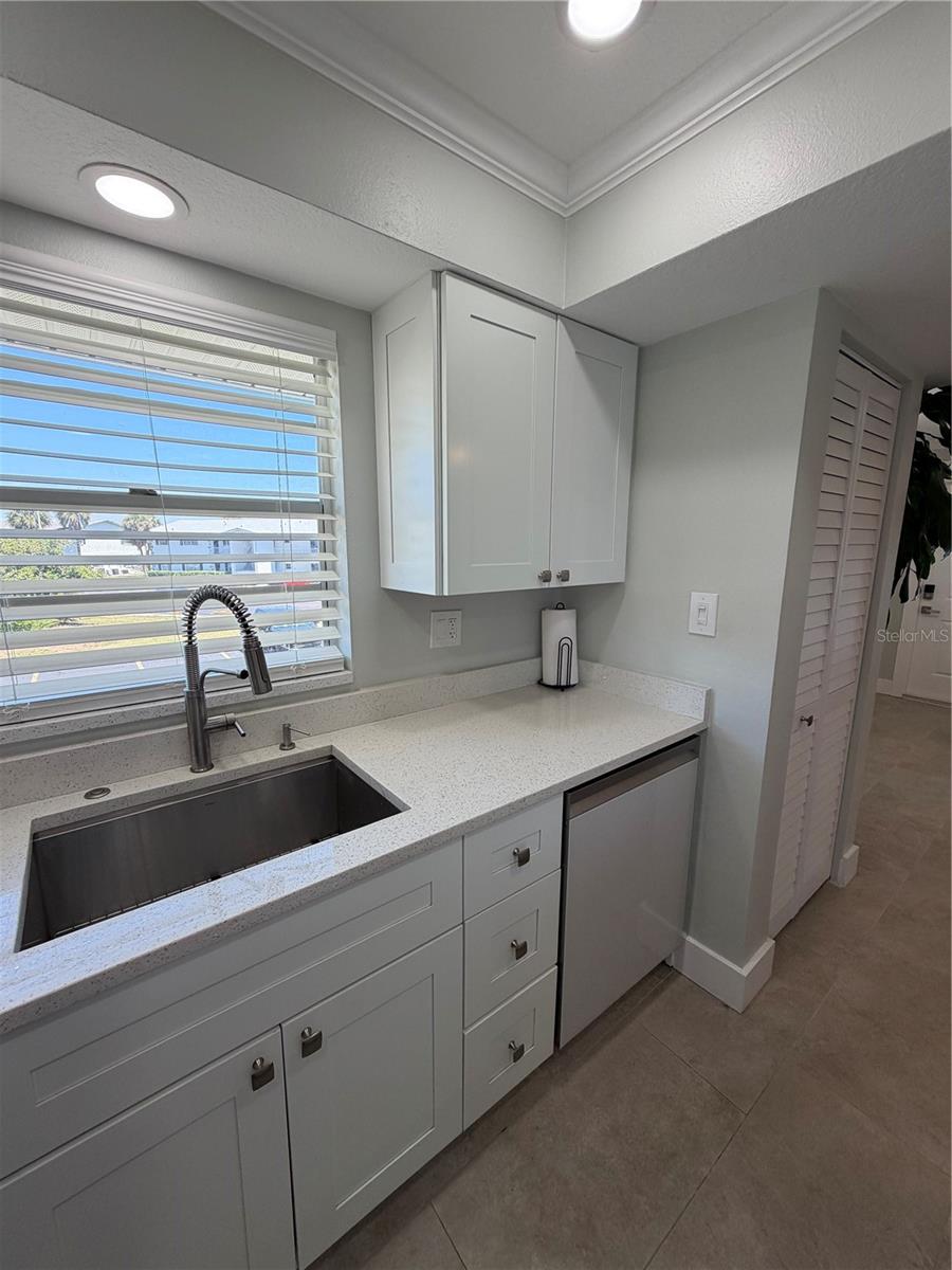 102 46th Avenue Ter W #403 Property Photo 11