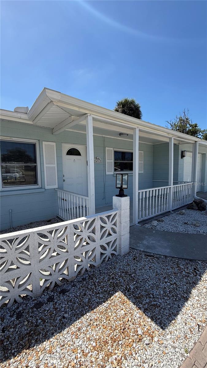 491 S Venice Blvd Property Photo 3