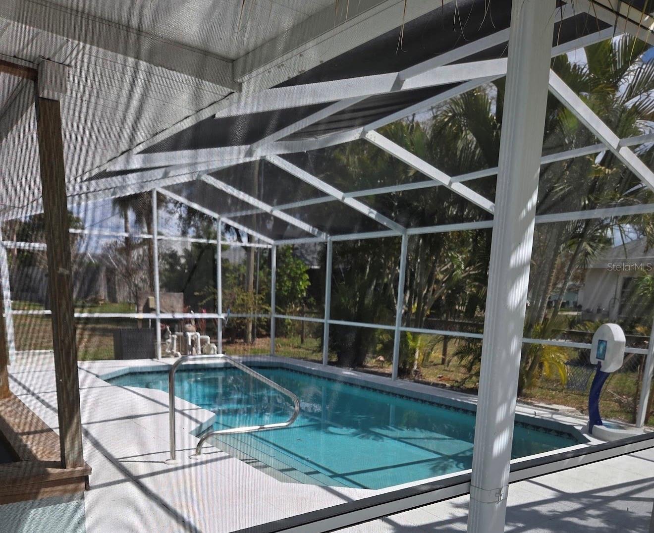 491 S Venice Blvd Property Photo 4