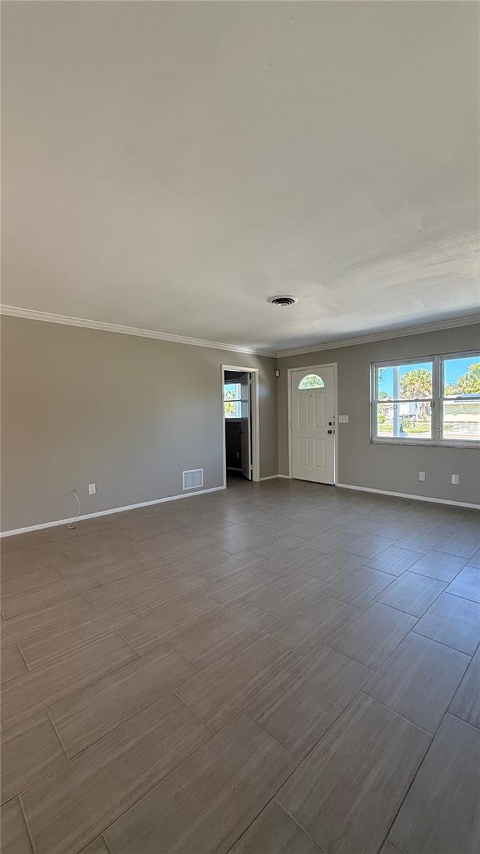 491 S Venice Blvd Property Photo 8
