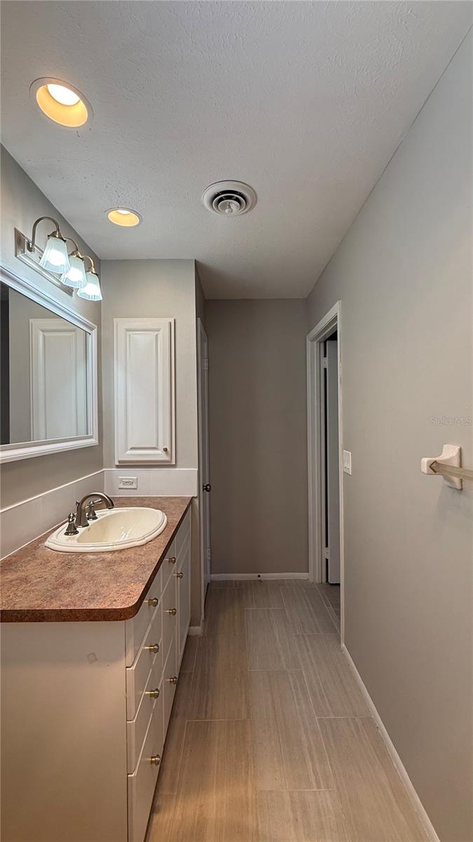 491 S Venice Blvd Property Photo 20