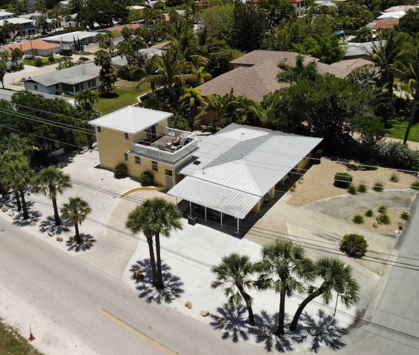 301 Avenida Madera #b Property Photo 2
