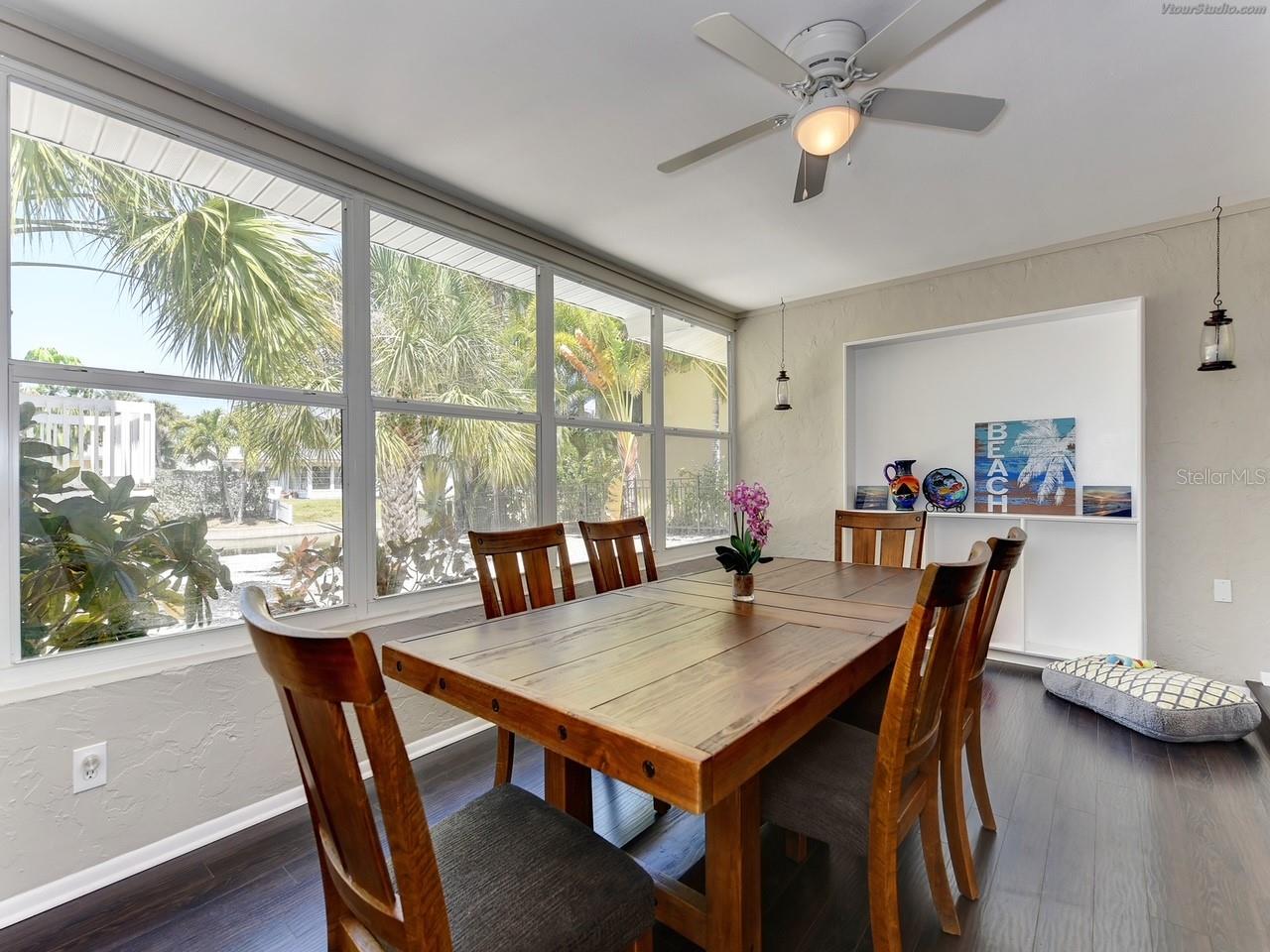 301 Avenida Madera #b Property Photo 11