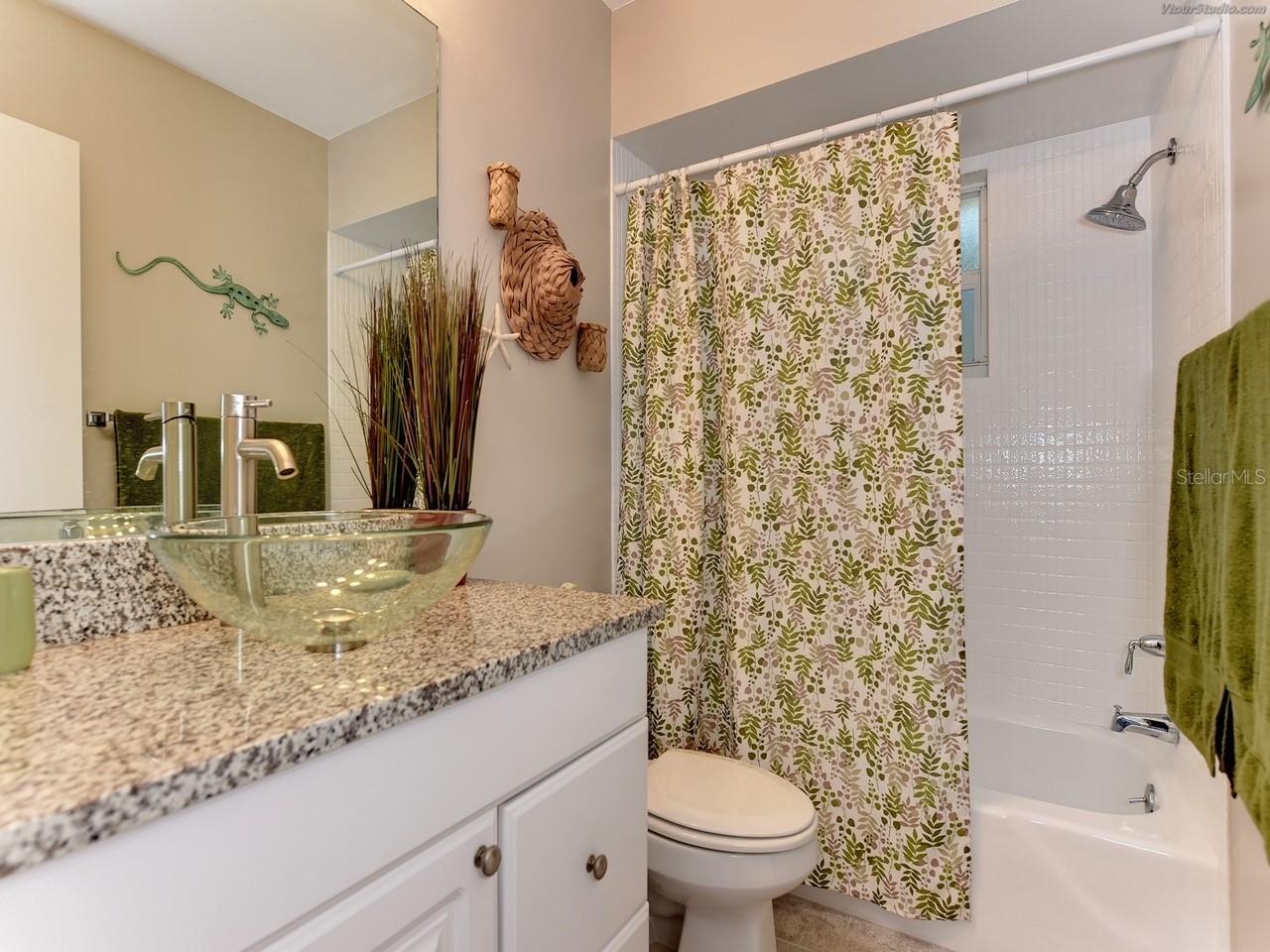 301 Avenida Madera #b Property Photo 12