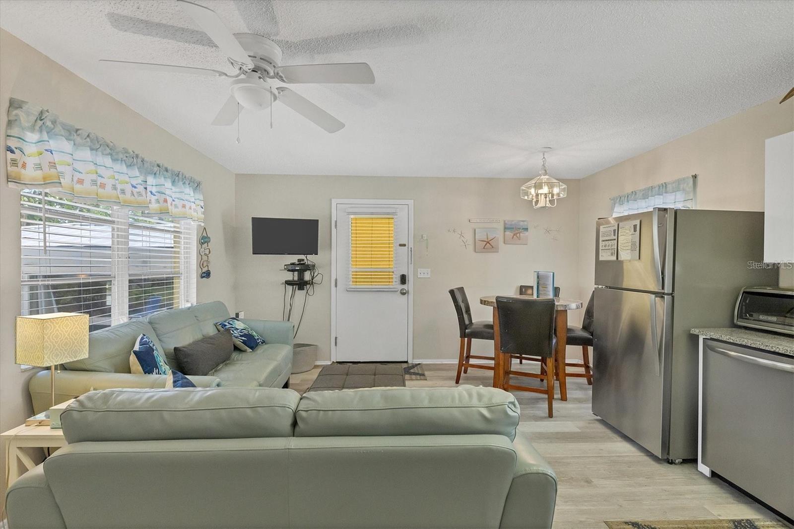 301 Avenida Madera #a Property Photo 4