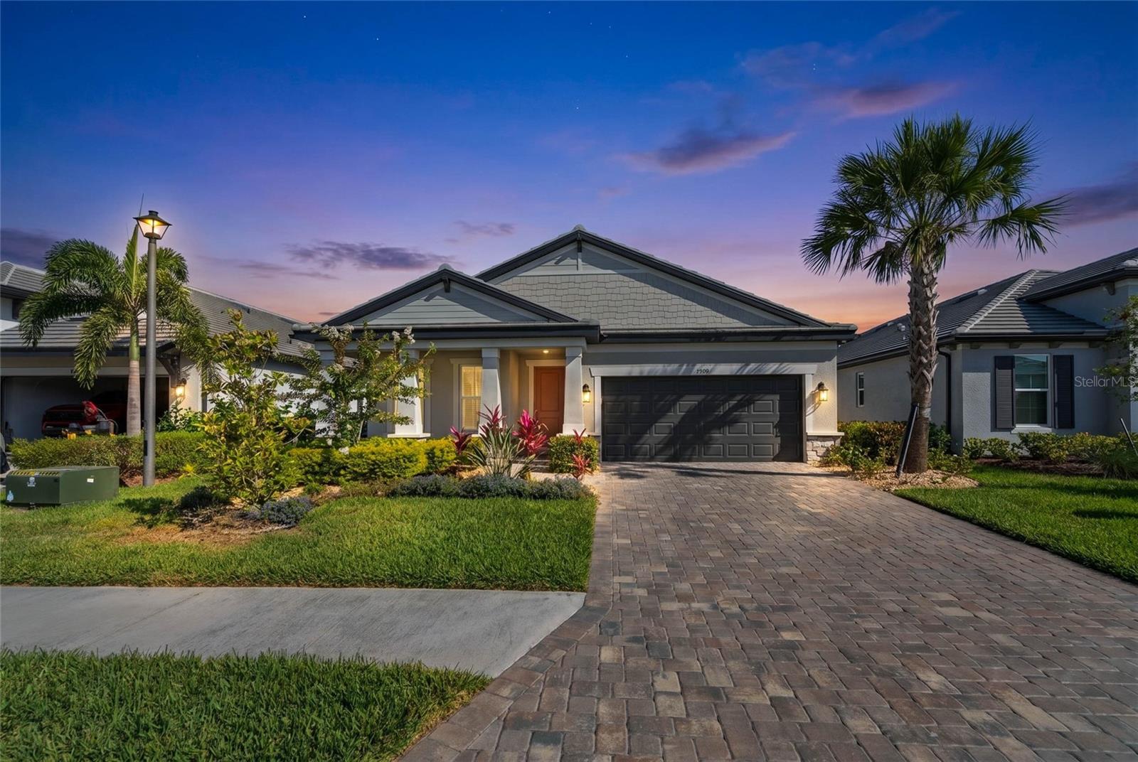 17526 SAVORY MIST CIR Property Photo 1
