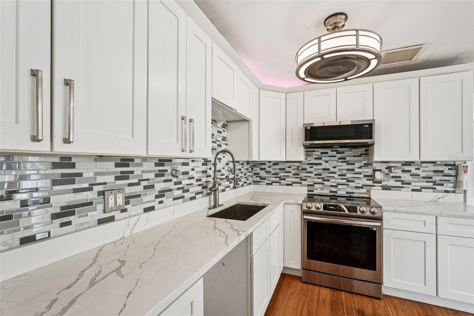 1929 Norvell Ave Property Photo 22