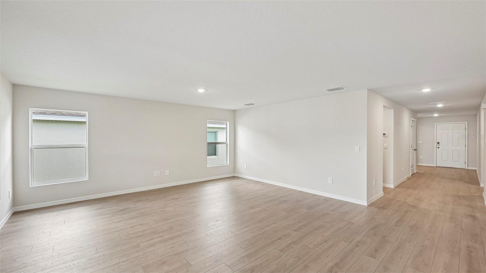 17526 Whiskey Creek Trl Property Photo 9