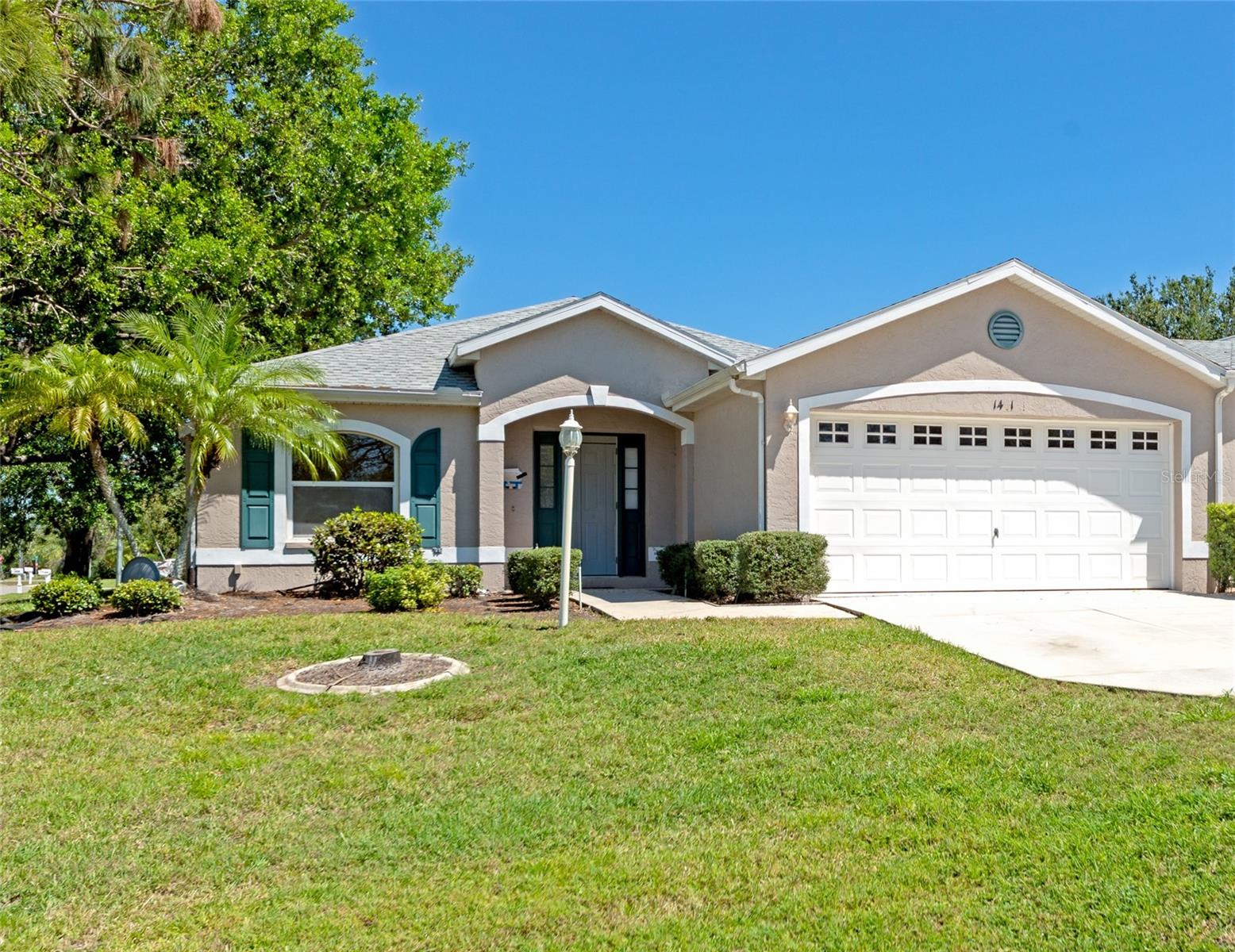 1401 Hedgewood Cir Property Photo 1