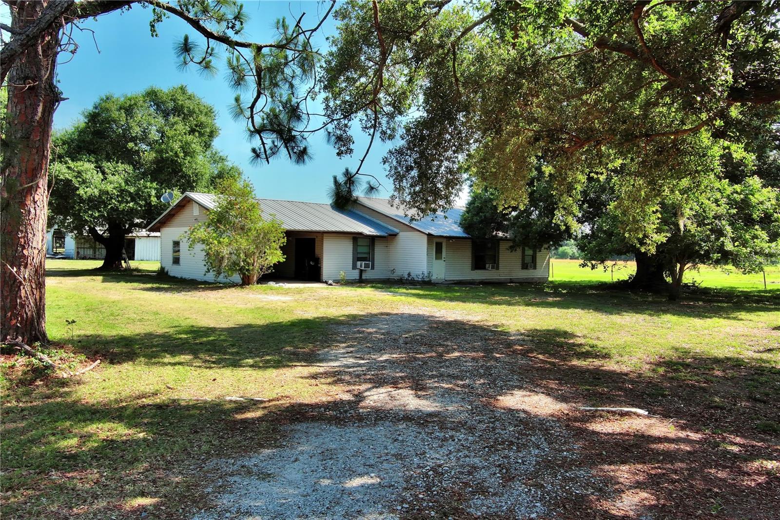 15610 State Road 62 Property Photo 2